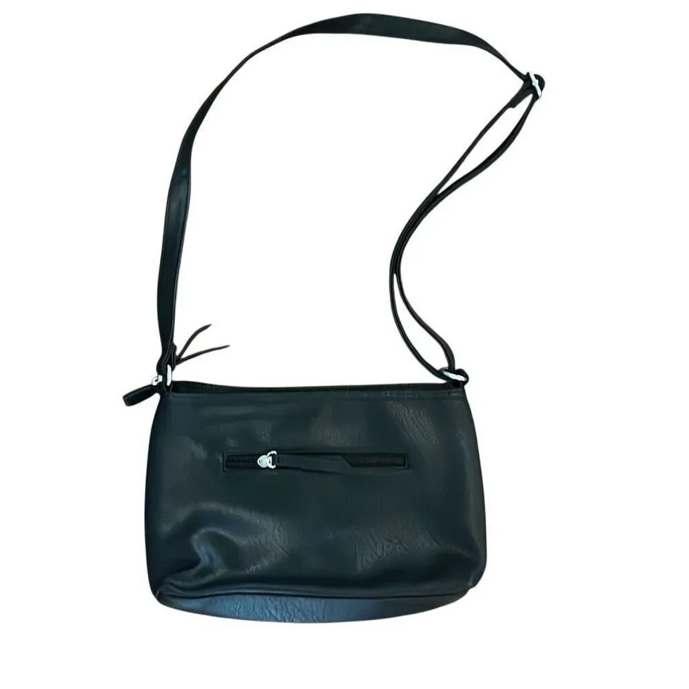Nicole Miller Crossbody bag very good condition. Super cute.